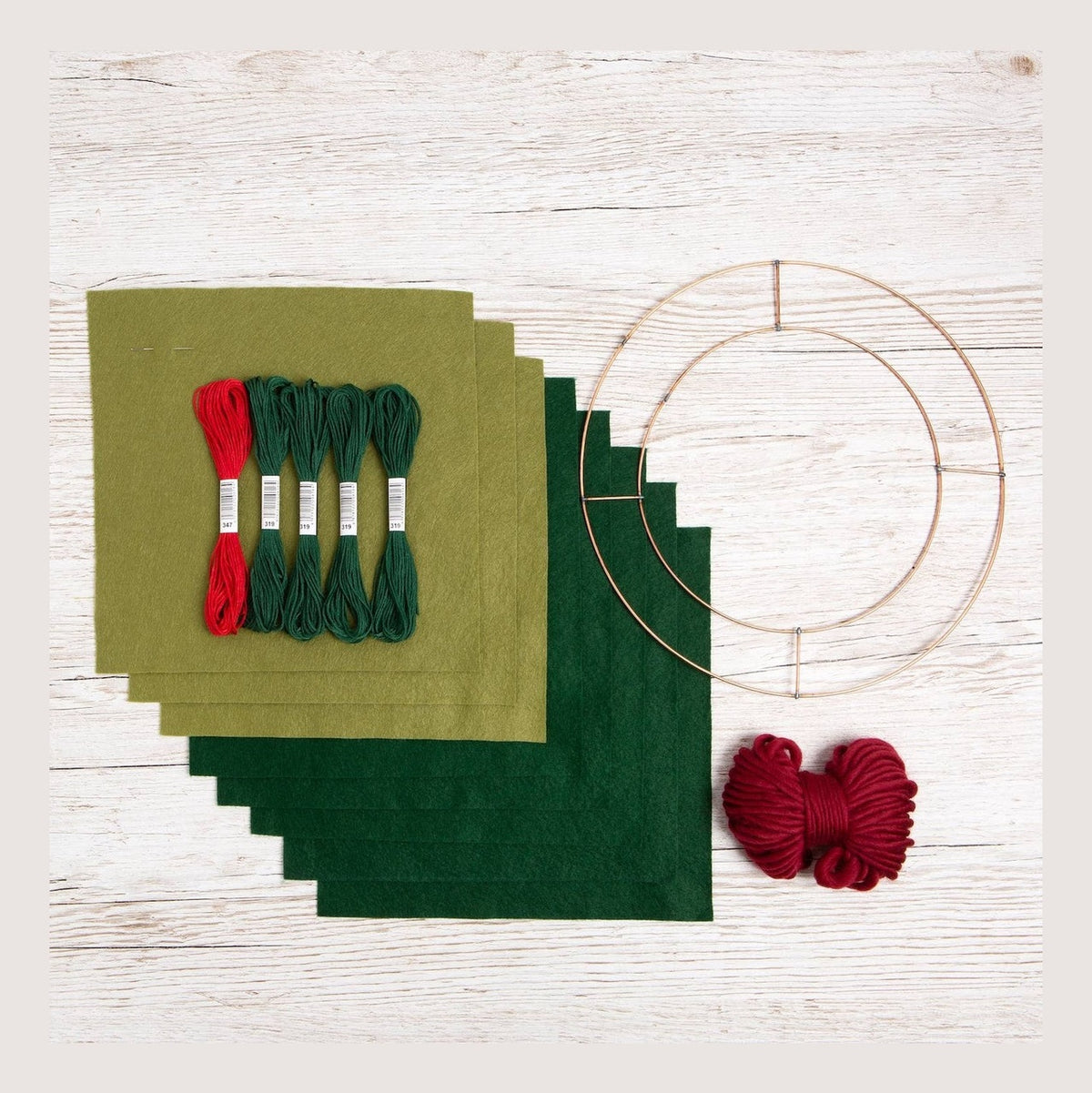 Christmas Berry Wreath - Felt Craft Kit
