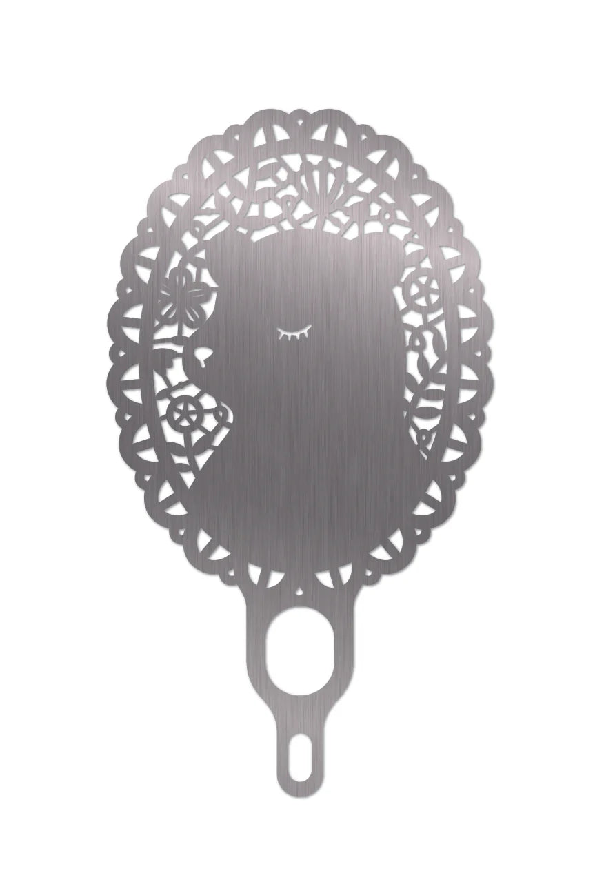 Lace Bear - Needle Threader (Tapestry)