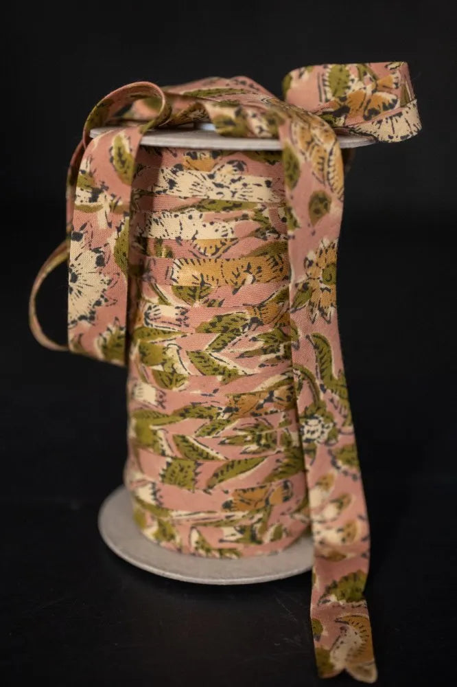 Bias Binding Maricel Pinks - 2cm Wide (Price Per 1 Meter)