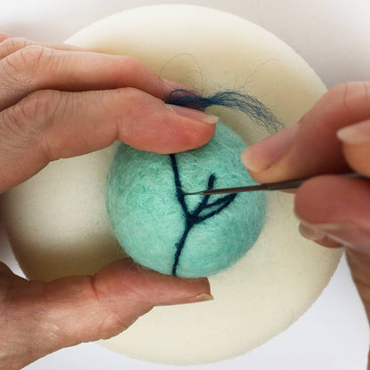Christmas Baubles - Needle Felting Kit