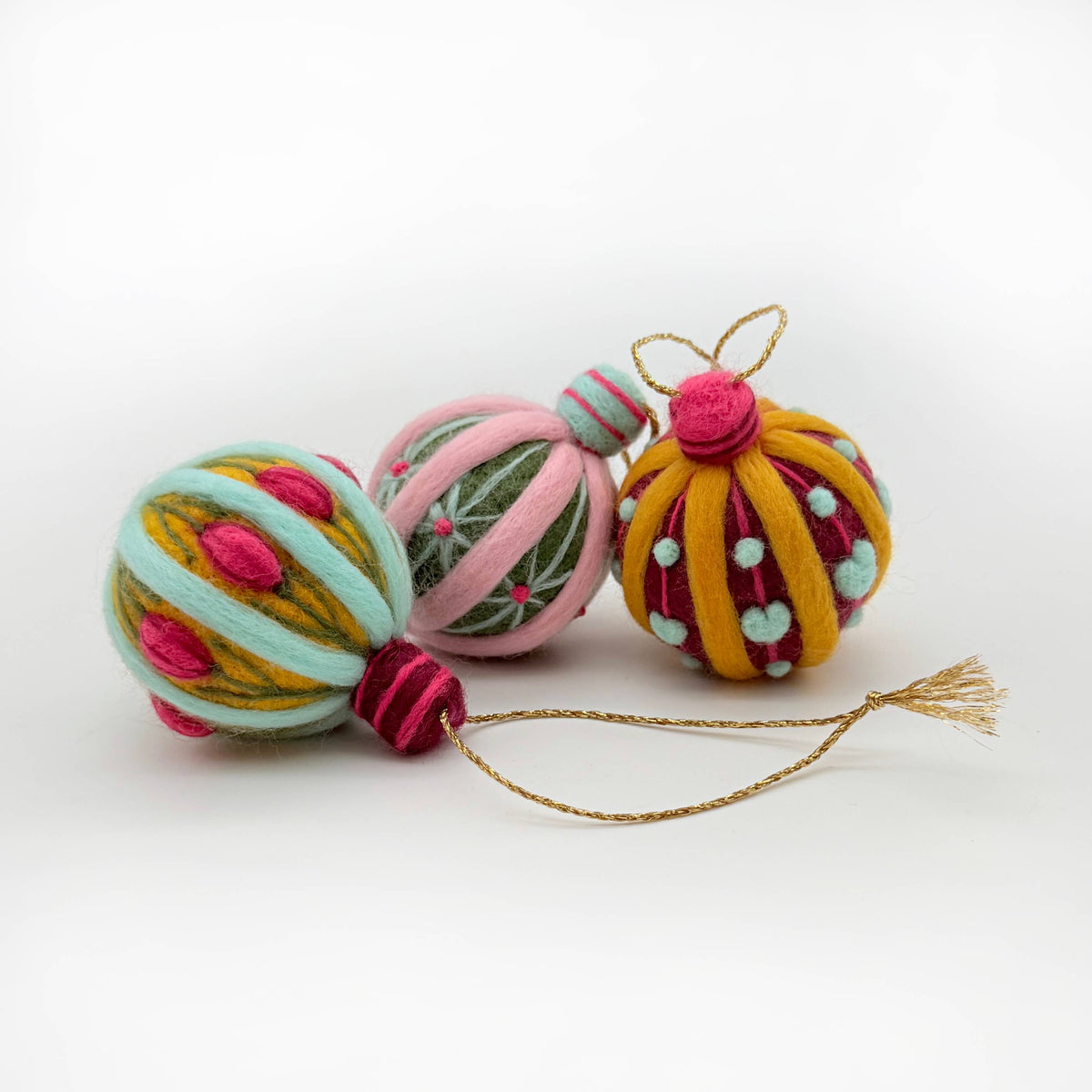 Vintage Baubles - Needle Felting Kit