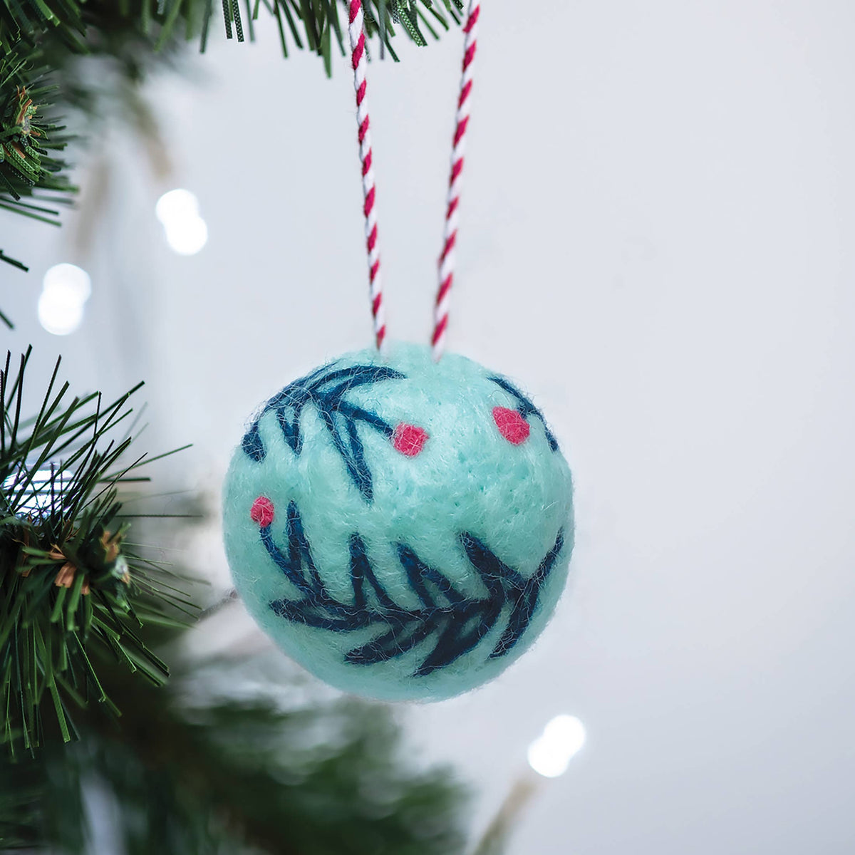 Christmas Baubles - Needle Felting Kit