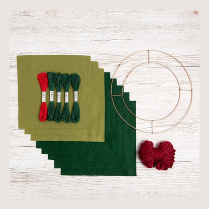 Christmas Berry Wreath - Felt Craft Kit