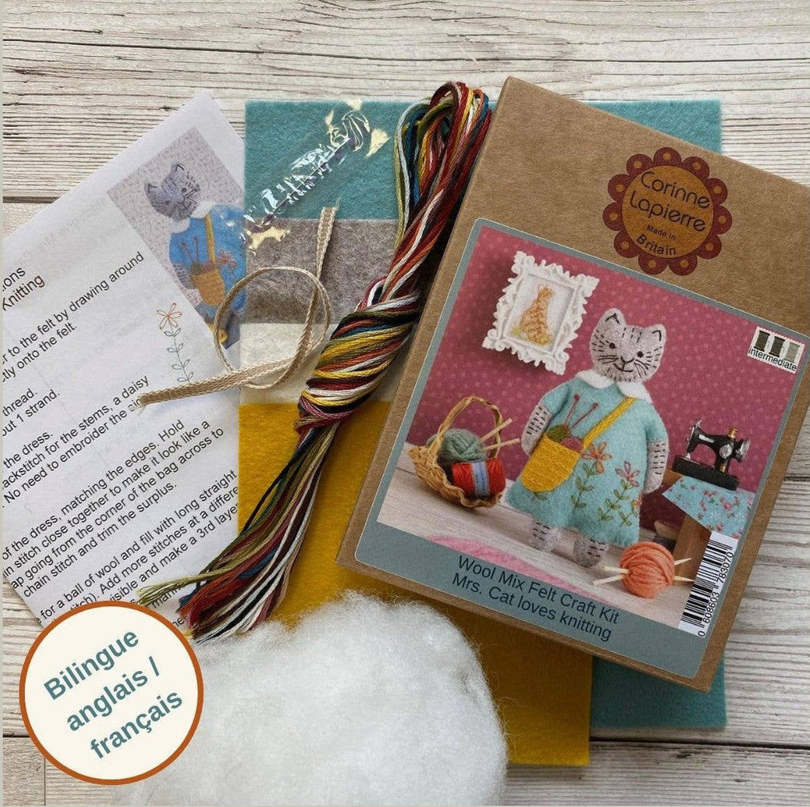 Mrs. Cat Loves Knitting Felt Craft Mini Kit