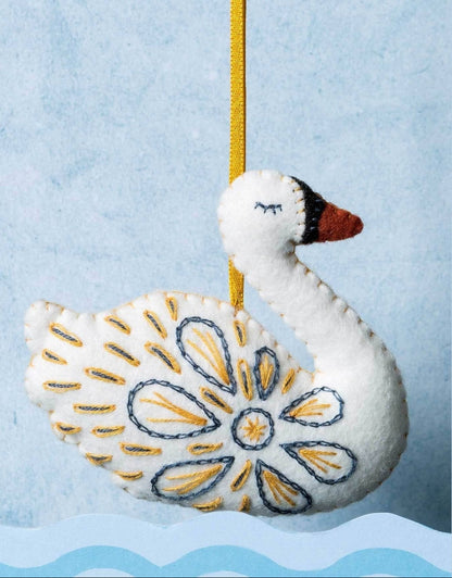 12 Days of Christmas Felt Kit By Corinne Lapierre