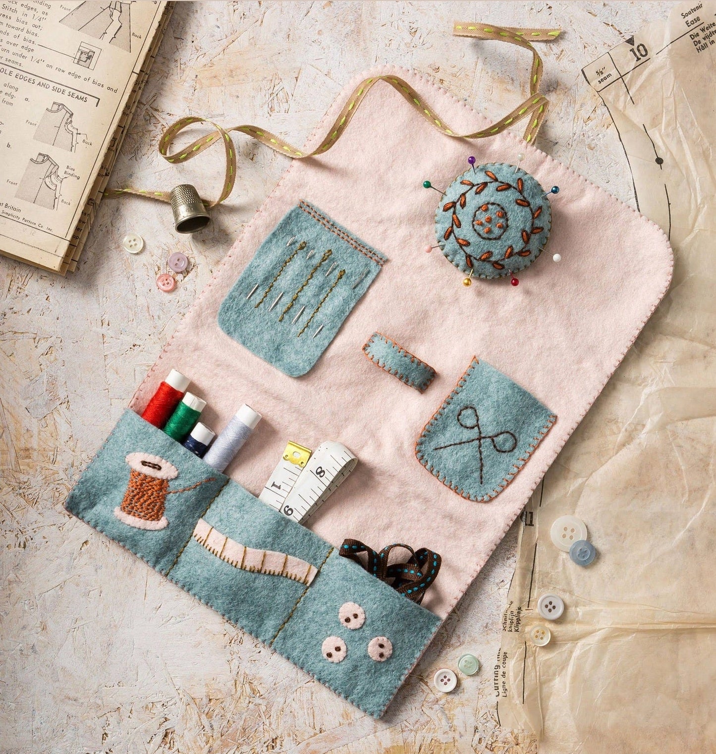 Sewing Roll Felt Craft Kit