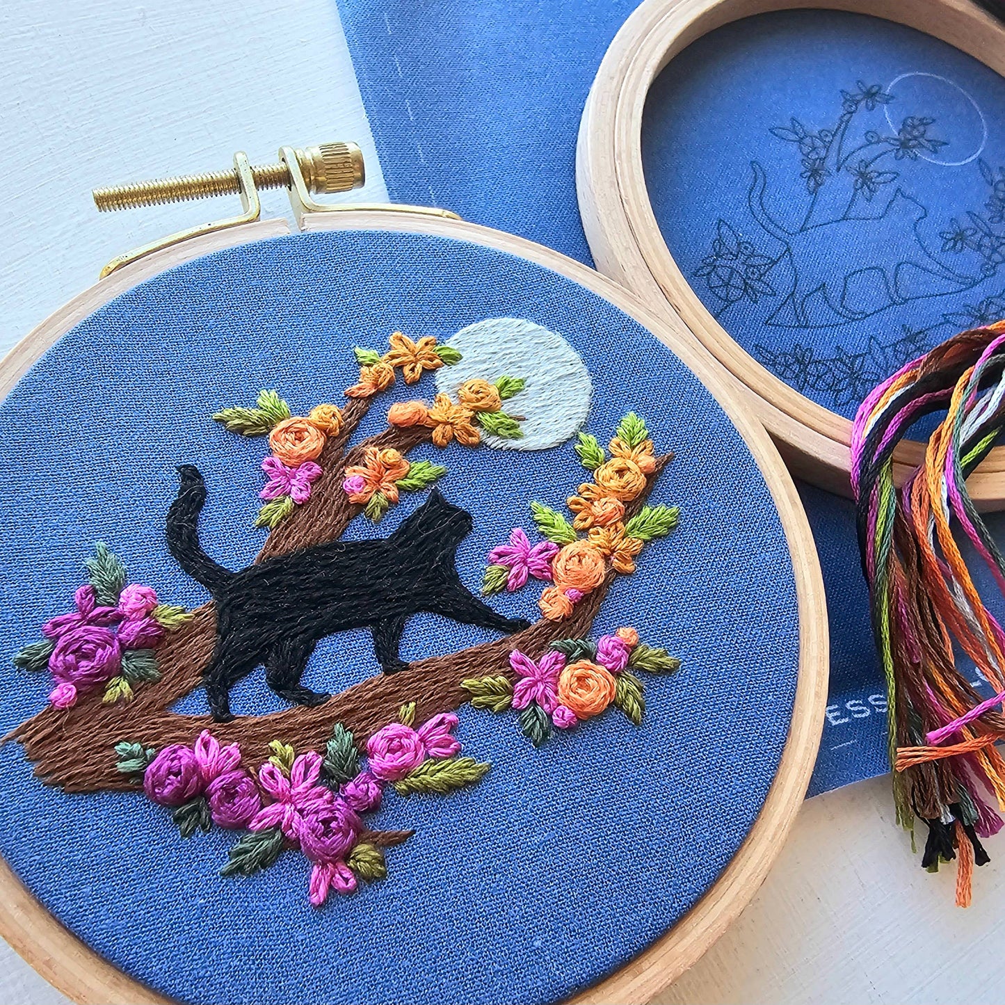 Mini Black Cat & Full Moon - Embroidery Kit