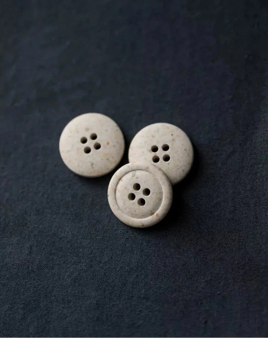 Bianco Buttons (20mm) - Mechant & Mills