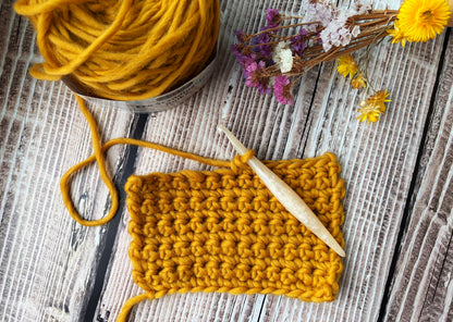 🧶 Beginner Crochet Cowl | Tues 22nd Sept or Tues 27th Oct | 6pm-8pm