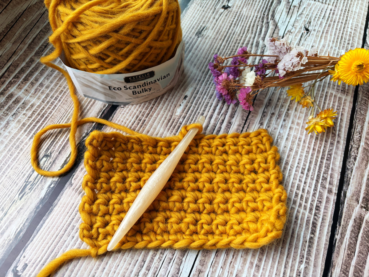 🧶 Beginner Crochet Cowl | Tues 22nd Sept or Tues 27th Oct | 6pm-8pm