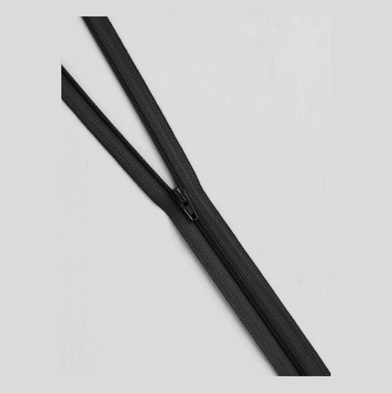 22" Recycled Nylon Zipper - 4 Colours