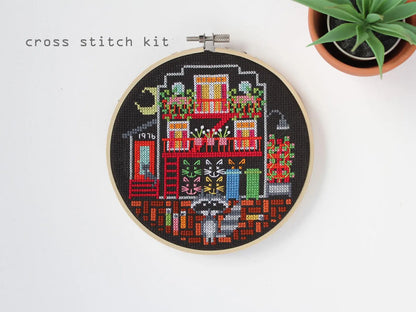 Alley Racoon - Cross Stitch Kit