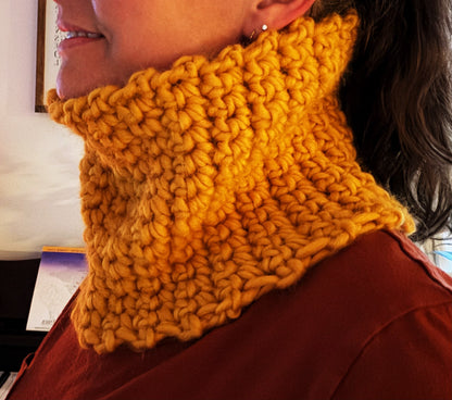 🧶 Beginner Crochet Cowl | Tues 22nd Sept or Tues 27th Oct | 6pm-8pm