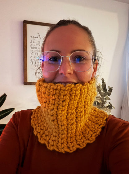 🧶 Beginner Crochet Cowl | Tues 22nd Sept or Tues 27th Oct | 6pm-8pm