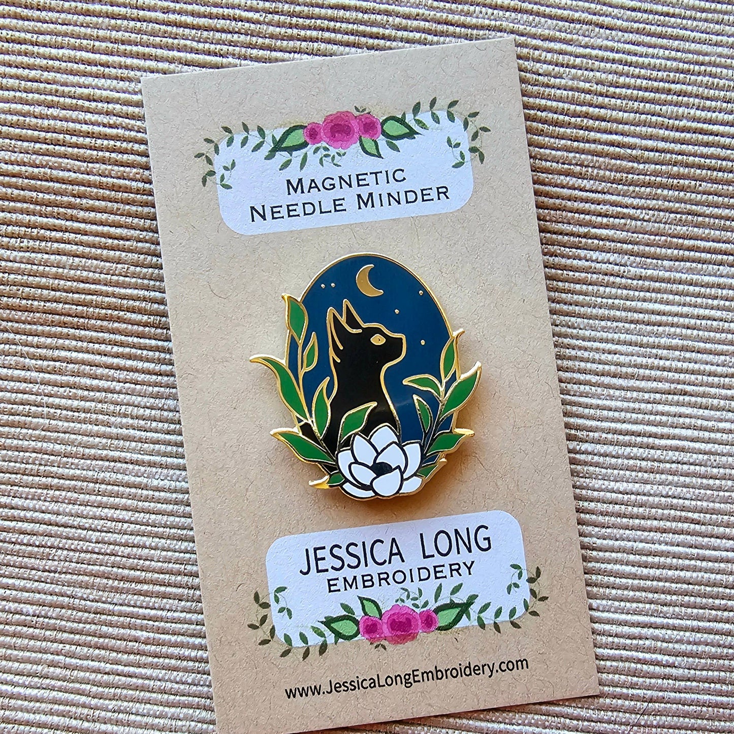 Black Cat - Needle Minder