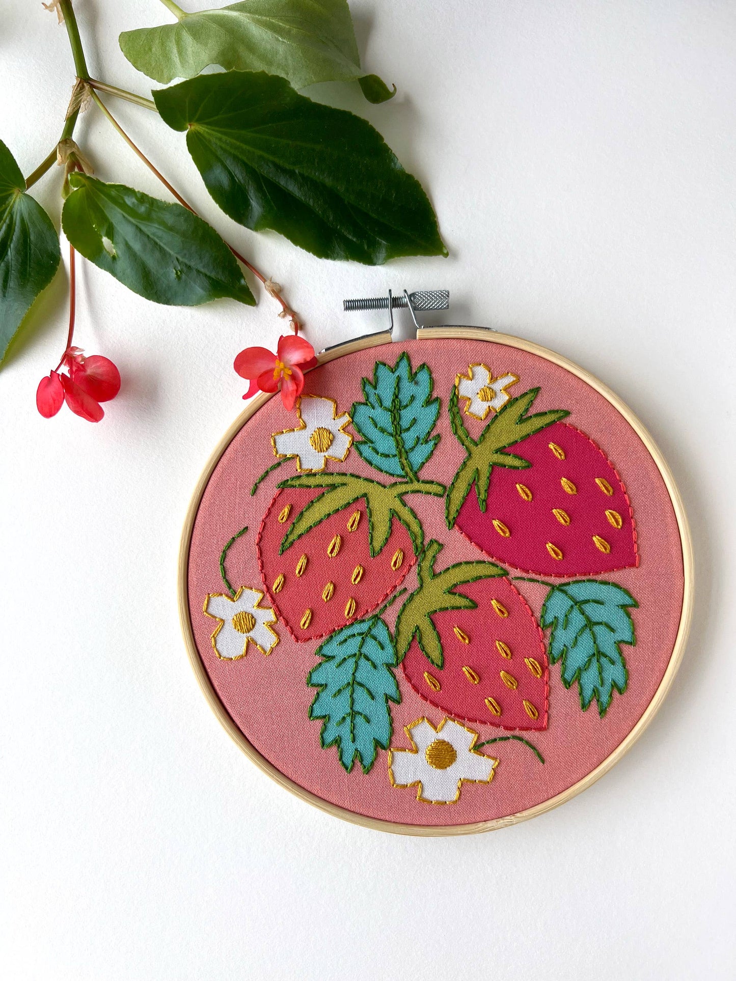 Strawberries - Embroidery Kit - Beginners