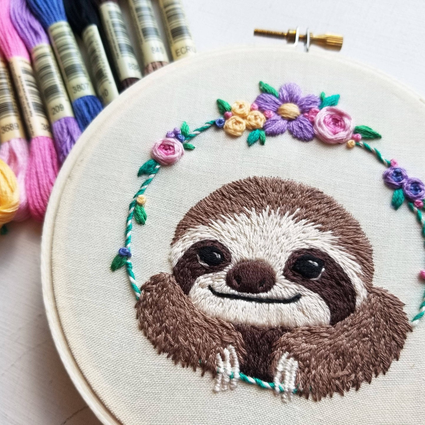 Smiling Sloth - Embroidery Kit